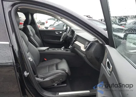 2022 Volvo Xc60 B5 Inscription z USA, uszkodzony, nr VIN YV4L12DL3N1983264